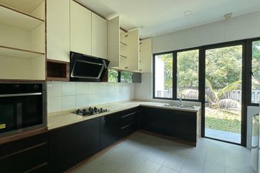 Lepironia Gardens, Setia Eco Glades