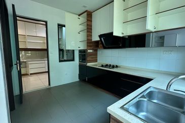 Lepironia Gardens, Setia Eco Glades