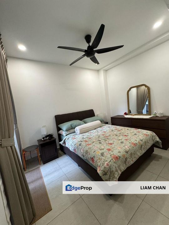 [Furnished] Mulia Residence Hot Selling 3 Storey Terrace with Balinese Concept | 4+1 Room, Selangor, Cyberjaya