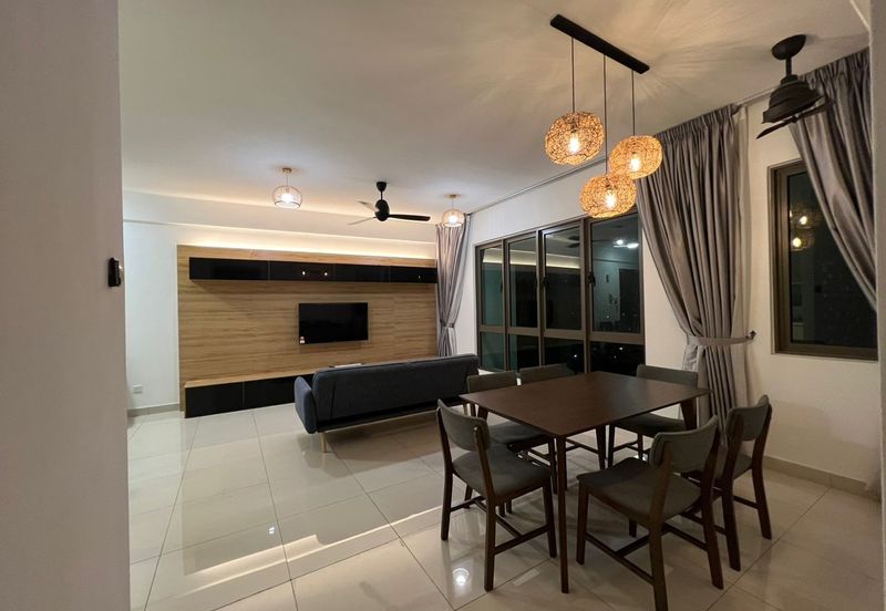 Lake Point Residence