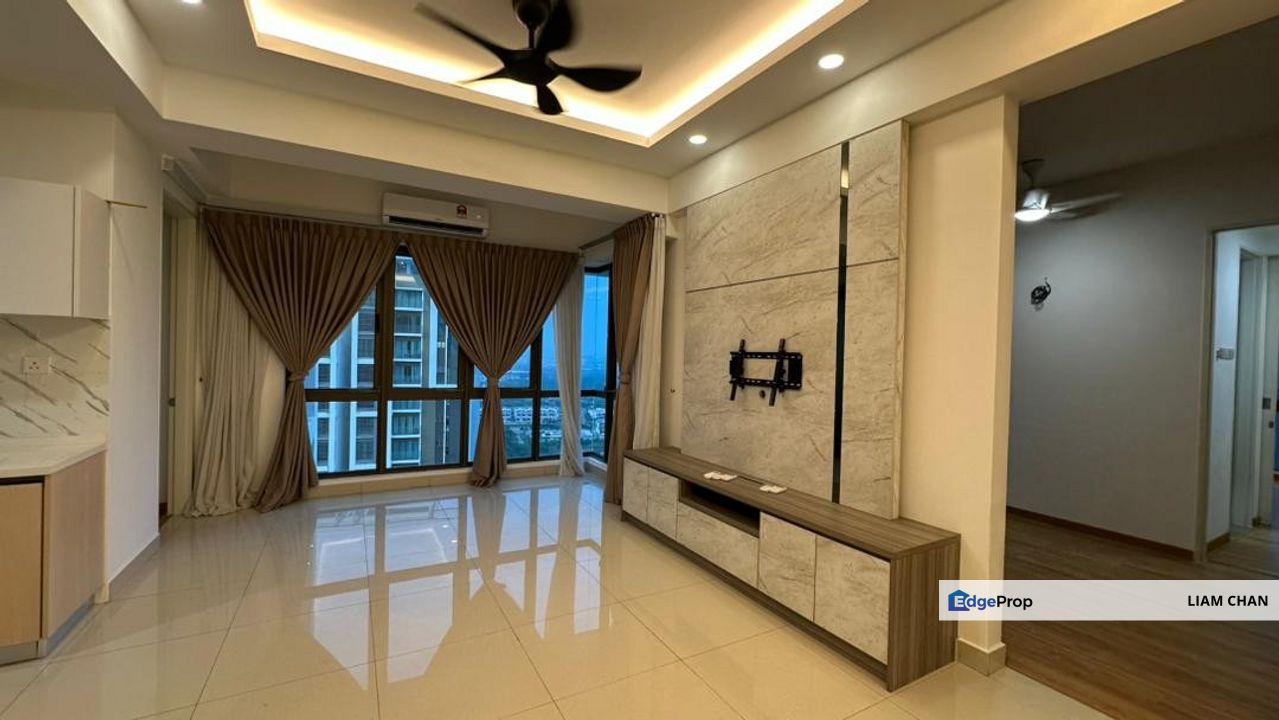 PARTIAL FURNISHED LAKE POINT RESIDENCE CYBERJAYA | 1828SQFT | 3 ROOMS, Selangor, Cyberjaya