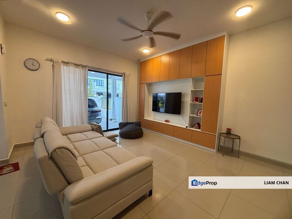 [FULLY FURNISHED] SEJATI LAKESIDE CYBERJAYA 22'x70' TERRACE 4R4B, Selangor, Cyberjaya