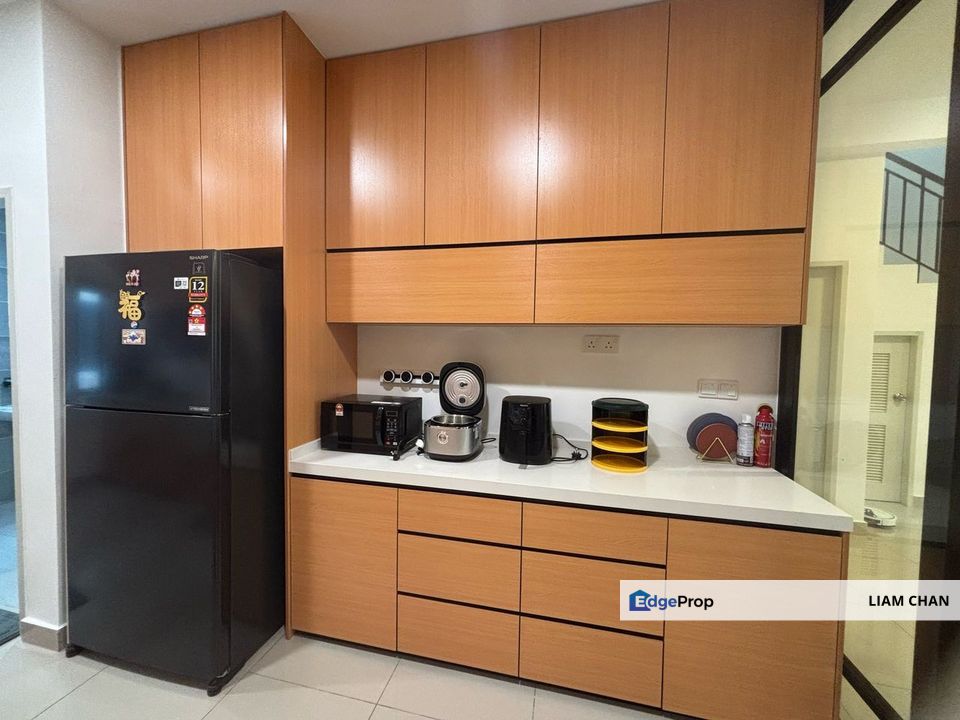 [FULLY FURNISHED] SEJATI LAKESIDE CYBERJAYA 22'x70' TERRACE 4R4B, Selangor, Cyberjaya