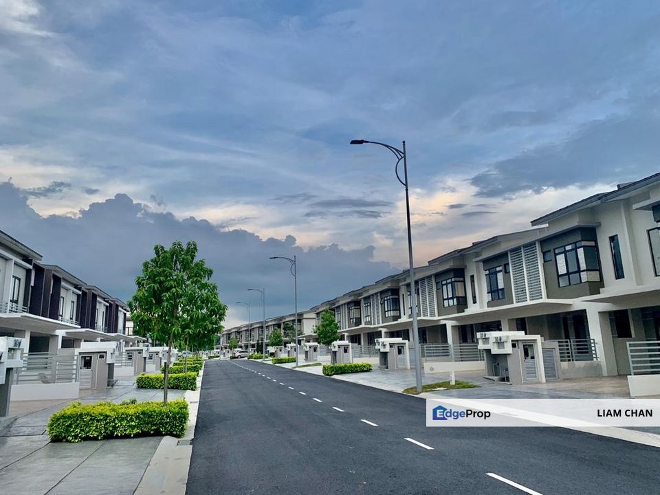 [Ready Unit] 2 Storey Landed Cyberjaya | Partially Furnished 4+1R, 4B, Maple Residence Laman View Cyberjaya, Selangor, Cyberjaya