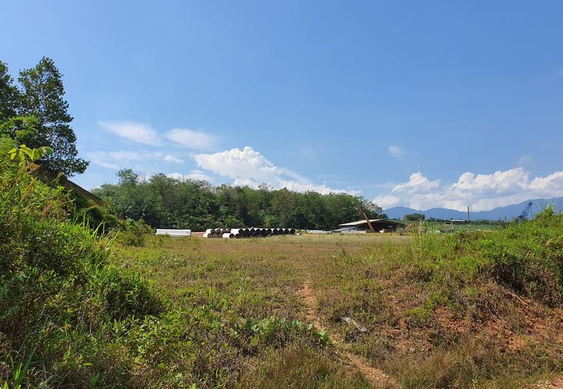 3.4 Acres Industrial Zoning Land @ Ulu Yam for SALE
