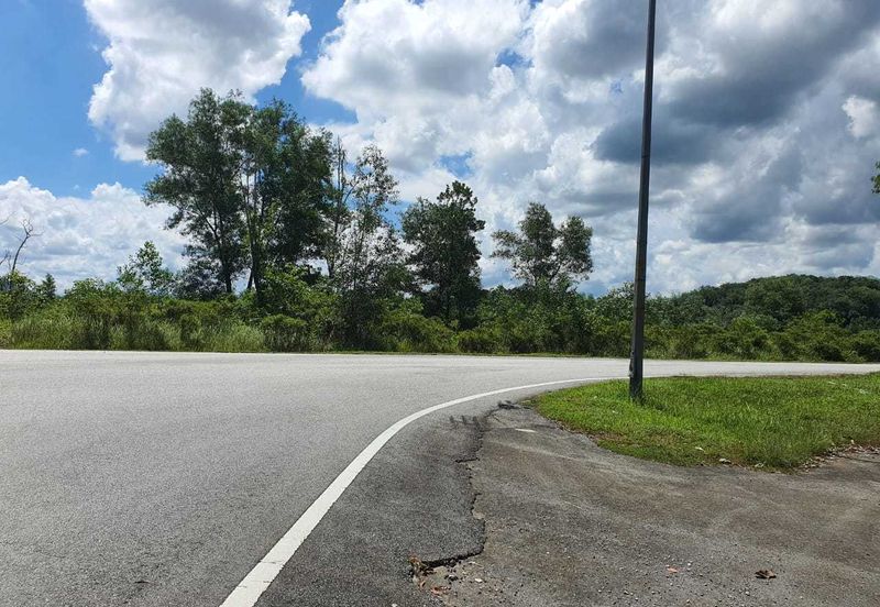 10.5 Acres Industrial Land @ Batang Kali for SALE