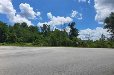 10.5 Acres Industrial Land @ Batang Kali for SALE