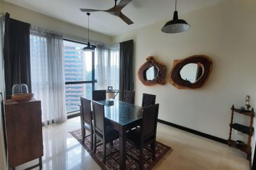 Cendana on Sultan Ismail