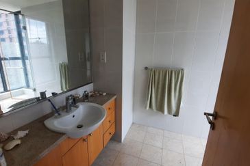 Cendana on Sultan Ismail