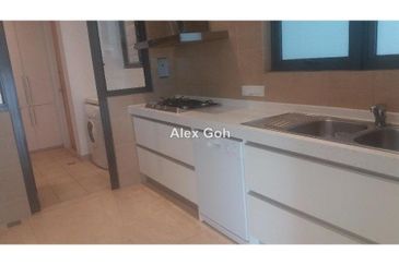 Cendana on Sultan Ismail