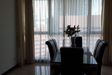 Cendana on Sultan Ismail