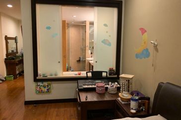 Cendana on Sultan Ismail