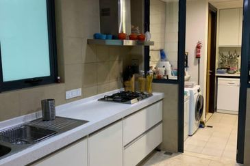 Cendana on Sultan Ismail