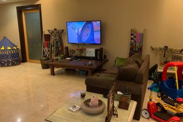 Cendana on Sultan Ismail