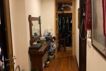 Cendana on Sultan Ismail