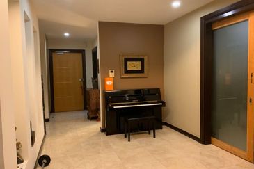 Cendana on Sultan Ismail