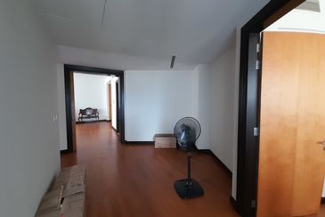 Cendana on Sultan Ismail