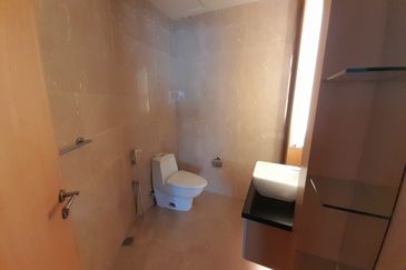 Cendana on Sultan Ismail