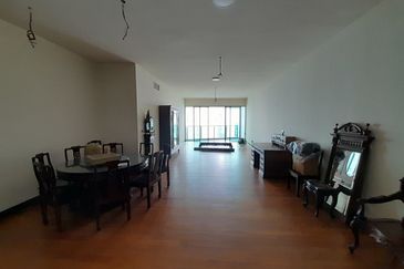 Cendana on Sultan Ismail