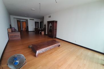 Cendana on Sultan Ismail