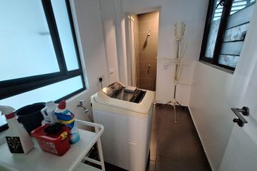 The Treez Jalil Residence