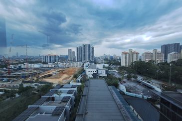 The Treez Jalil Residence