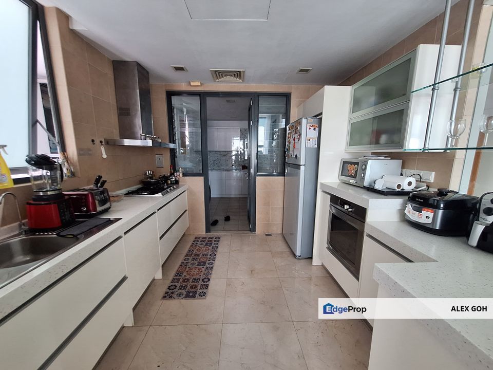 Renovated, Best View Unit, Good Condition, Price Nego, High Floor, Kuala Lumpur, KLCC