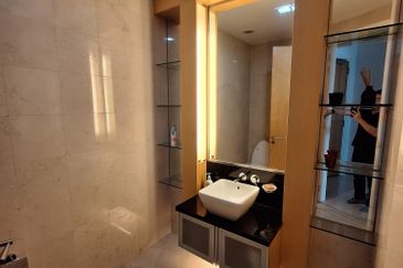 Cendana on Sultan Ismail