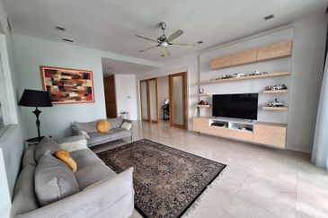 Cendana on Sultan Ismail