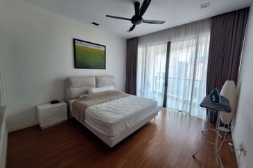 Cendana on Sultan Ismail