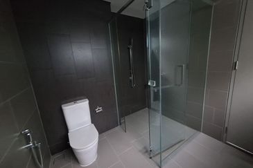 Lake View, Low Density, Green Environment, 4 sty House with Roof Top