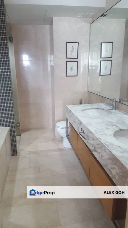 Fully Furnished, Good Condition, Spacious Balcony, Private lift lobby, Kuala Lumpur, KLCC