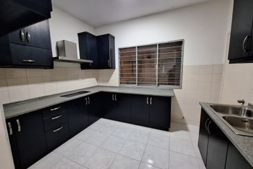 Perdana Emerald Serviced Apartment