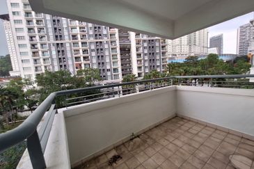 Perdana Emerald Serviced Apartment