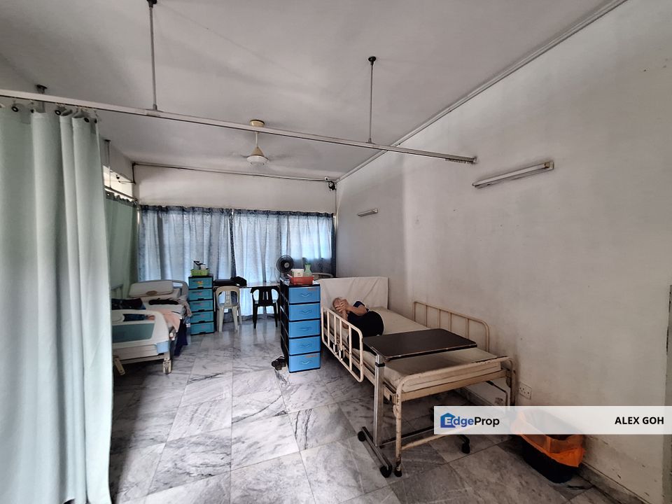 PJ SS2 Bungalow For Sale, Spacious Garden, Convenient & Potential Area, Selangor, Petaling Jaya
