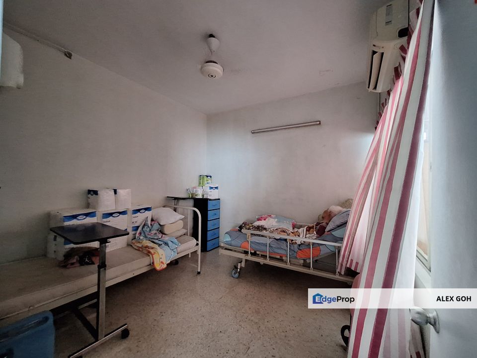 PJ SS2 Bungalow For Sale, Spacious Garden, Convenient & Potential Area, Selangor, Petaling Jaya