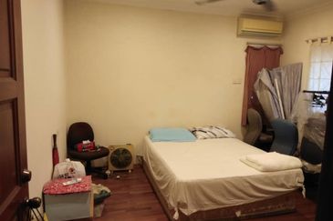 OUG Happy Garden Spacious Double Storey Bungalow 