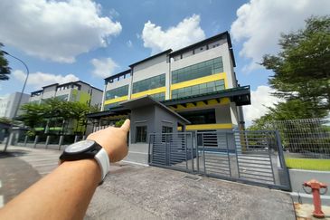 4 storey Standalone Commercial Building Seremban 2