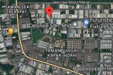 Stand alone factory warehouse with big land