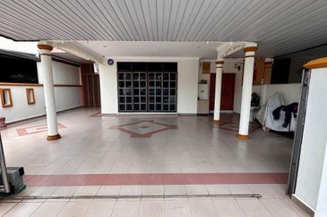 Alor Star Freehold Semi-D near Aman Desa. No flood area.