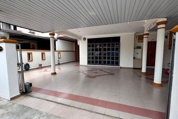 Alor Star Freehold Semi-D near Aman Desa. No flood area.