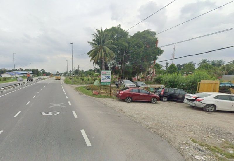 Jenjarom Sg Rambai Medium Industry Zoned Land face main road