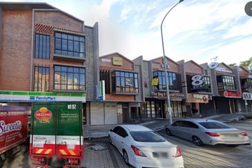 Pusat Komersial Lobak