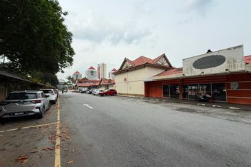 Commercial Space at PJS 52 near LRT and  PJ Sports Centre