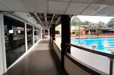 Ground floor retail lot near Amcorp Mall PJS 52