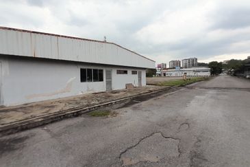 Industrial land with buildings at Jalan Enggang, Setiawangsa