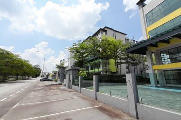 Freehold detached commercial building @ Seremban 2