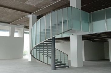 PJ Ground floor Commercial Lot with Mezzanine 