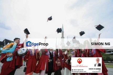 University College for sale, Pahang, Muadzam Shah