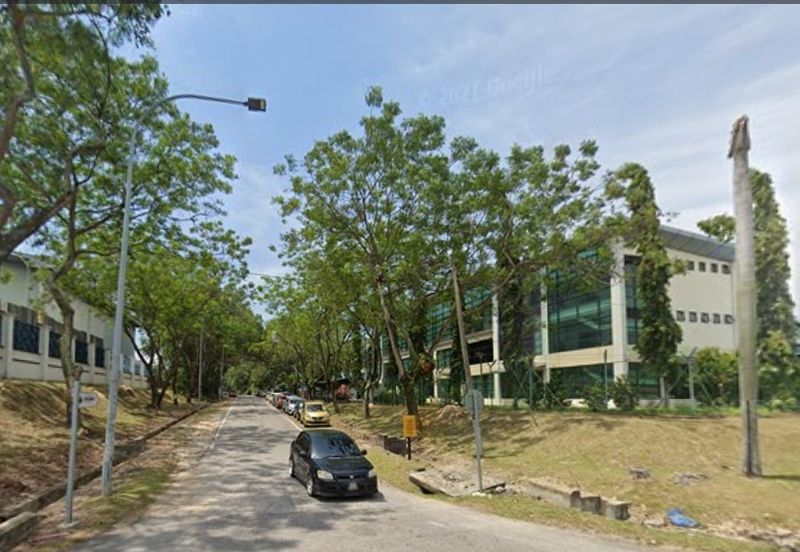 Spacious warehouse at Senawang facing main road